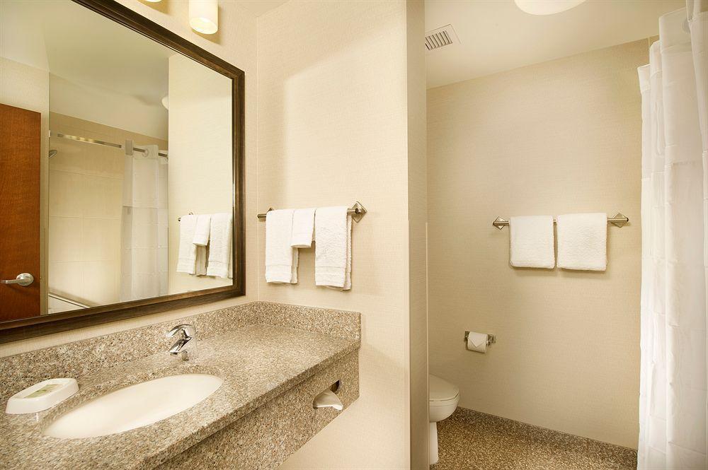 Drury Inn & Suites St. Louis Brentwood מראה חיצוני תמונה